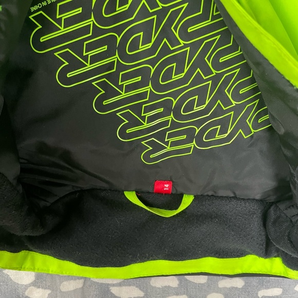 Spyder black & neon green ski jacket.  Great condition no holes, smoke free home - Picture 2 of 4